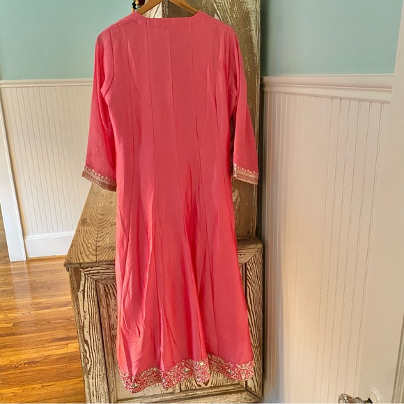 Indian Tunic Dress Pink with Gold Embroidery and matching pants Size XL NWOT - Picture 4 of 9